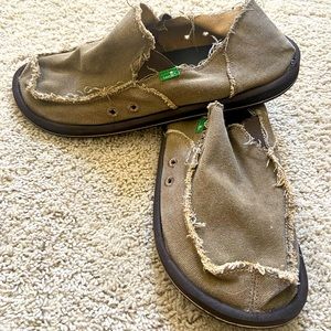 Mens Size 12 Sanuk’s